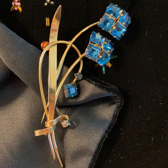 Jewelry - Large vintage Sterling Brooch w/rhinestones